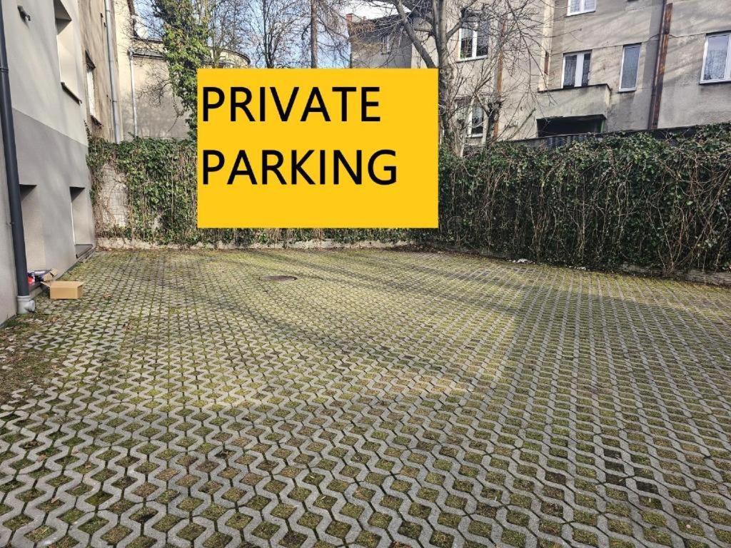 Urabn Apartments Studio With Garden No 2A Chorzow Katowice Free Private Parking, Self Check-In Εξωτερικό φωτογραφία